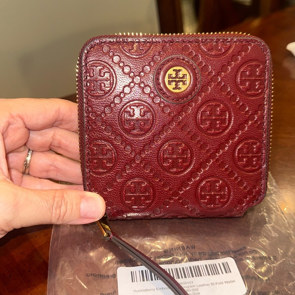 Tory Burch wallet